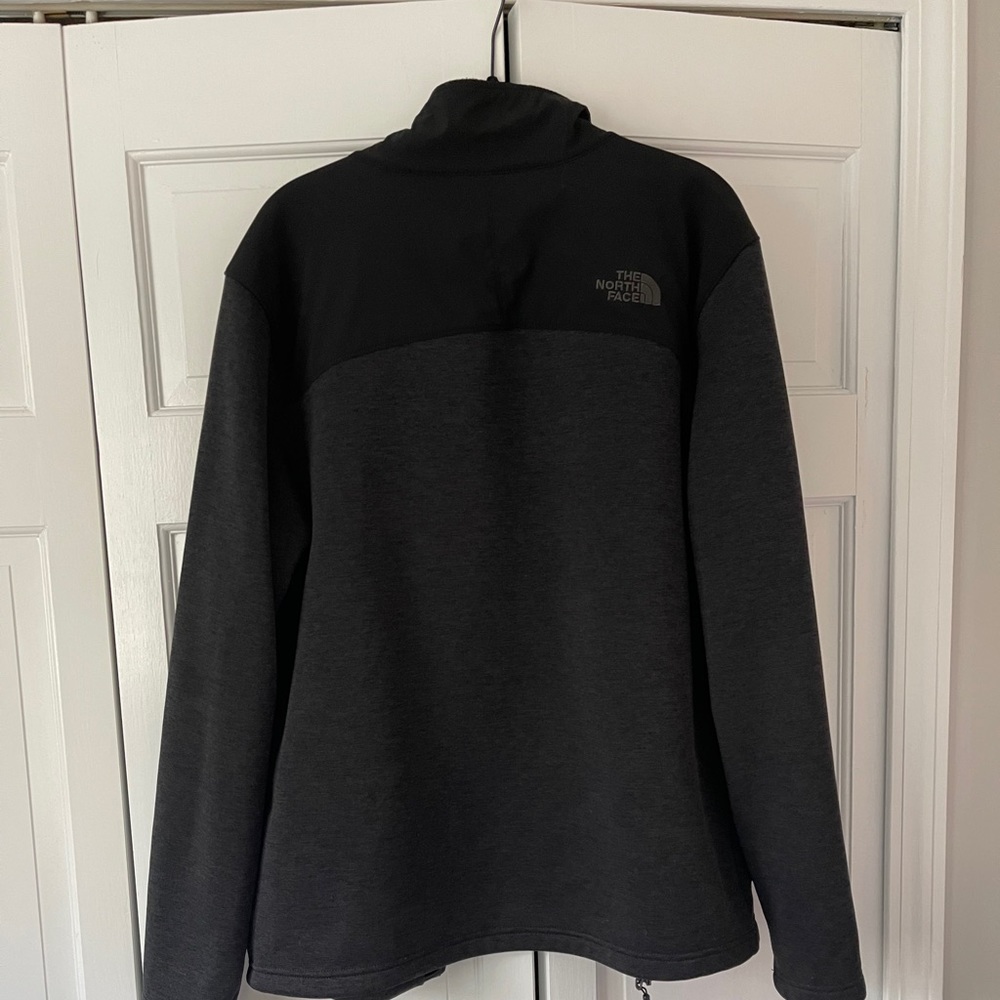 Lightweight North Face Jacket - Picture 2 of 3